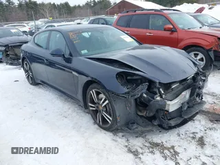 2016 Porsche Panamera 4 z VIN WP0AA2A79GL003724, wystawiony jako IAAI lot #41553849 z przebiegiem 80 551 mil mil oraz . Historia ofert i sprzedaży dostępna na DreamBid. Obrazek 1.