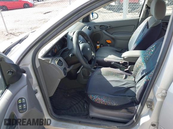 2003 Ford Focus SE with VIN 1FAFP34P93W204785, listed as a IAAI auction lot 42012026 with Not Provided miles and . Bid and sale history available at carsss.com. Image 5.