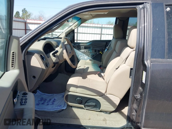 2005 Ford F-150 XLT with VIN 1FTPX12585NA67903, listed as a IAAI auction lot 41856821 with 174,847 mi miles. Bid and sale history available at carsss.com. Image 5.
