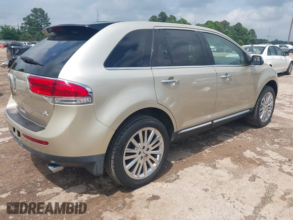 2011 Lincoln MKX with VIN 2LMDJ6JK5BBJ22825, listed as a IAAI auction lot 42158532 with 87,513 mi miles. Bid and sale history available at carsss.com. Image 4.