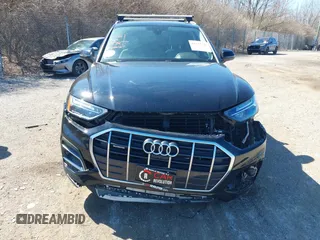 2021 Audi Q5 Premium Plus with VIN WA1BAAFY0M2018978, listed as a IAAI auction lot 41827330 with 72,730 mi miles. Bid and sale history available at carsss.com. Image 13.