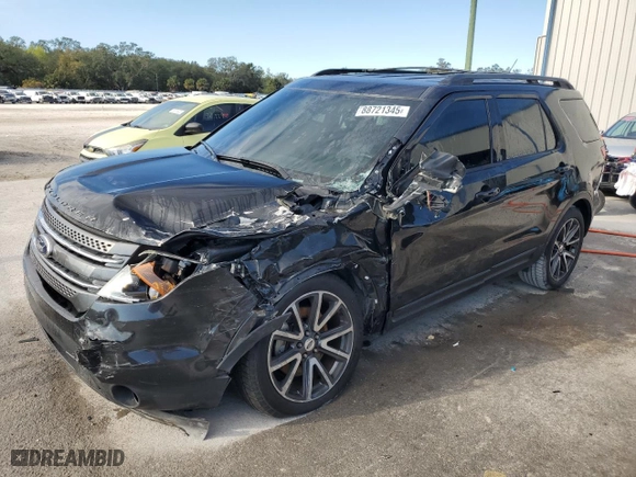 2015 Ford Explorer XLT with VIN 1FM5K7D81FGA83233, listed as a Copart auction lot 88721345 with 154,708 mi miles and Salvage Title. Bid and sale history available at carsss.com. Image 1.