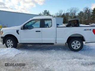 2022 Ford F-150 XL z VIN 1FTEX1EBXNKF15858, wystawiony jako IAAI lot #41478000 z przebiegiem 14 447 mil mil oraz . Historia ofert i sprzedaży dostępna na DreamBid. Obrazek 15.