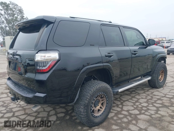 2017 Toyota 4Runner SR5 с VIN JTEZU5JR8H5159090, выставлен на аукционе IAAI как лот 42490310 с пробегом 60 546 миль миль и . История ставок и продаж доступна на DreamBid. Изображение 4.