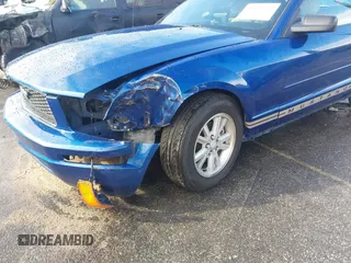 2007 Ford Mustang Deluxe with VIN 1ZVFT84N875329917, listed as a IAAI auction lot 41760205 with 171,005 mi miles and . Bid and sale history available at carsss.com. Image 6.
