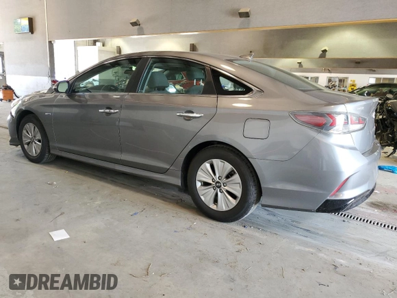2018 Hyundai Sonata Hybrid SE with VIN KMHE24L33JA080110, listed as a Copart auction lot 61442173 with 43,398 mi miles. Bid and sale history available at carsss.com. Image 2.