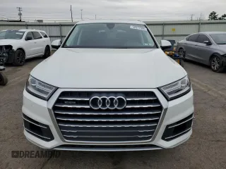 2017 Audi Q7 Premium Plus with VIN WA1LAAF7XHD025815, listed as a Copart auction lot 52517995 with 129,169 mi miles and Clean Title. Bid and sale history available at carsss.com. Image 5.