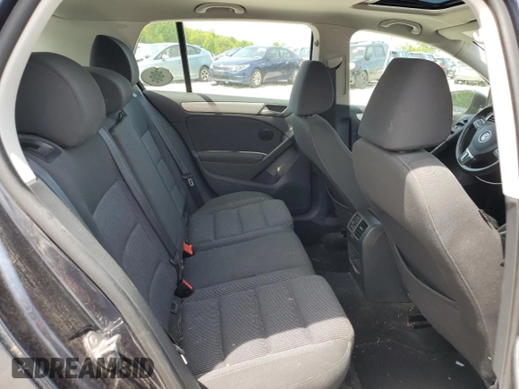 2013 Volkswagen Golf TDI w/Sunroof & Nav z VIN WVWNM7AJ9DW125303, wystawiony jako Copart lot #57137025 z przebiegiem 68 021 mil mil oraz Czysty tytuł • Clean title. Historia ofert i sprzedaży dostępna na DreamBid. Obrazek 10.