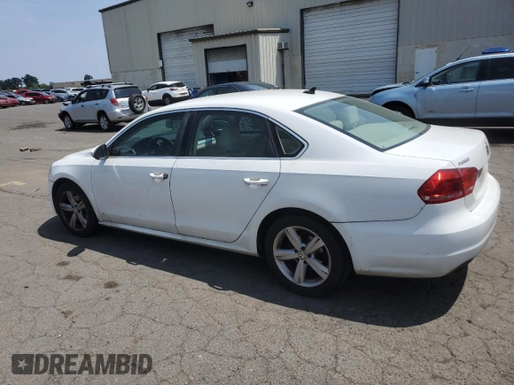 2012 Volkswagen Passat SE z VIN 1VWBP7A38CC091797, wystawiony jako Copart lot #62032205 z przebiegiem 198 594 mil mil oraz Czysty tytuł • Clean title. Historia ofert i sprzedaży dostępna na DreamBid. Obrazek 2.