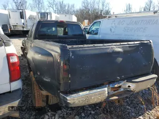 2001 Ford F-350 XL with VIN 1FTWW32F21ED02292, listed as a Copart auction lot 89184265 with 318,261 mi miles and Salvage title. Bid and sale history available at DreamBid. Image 2.