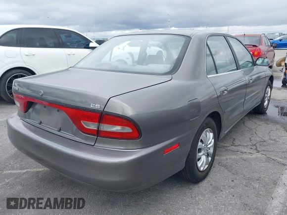 1994 Mitsubishi Galant ES with VIN 4A3AJ56G2RE073807, listed as a IAAI auction lot 41792108 with 167,271 mi miles. Bid and sale history available at carsss.com. Image 4.