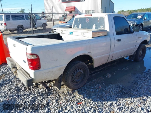 2001 Ford Ranger XL with VIN 1FTYR10CX1TA46279, listed as a IAAI auction lot 41307538 with 360,368 mi miles. Bid and sale history available at carsss.com. Image 4.