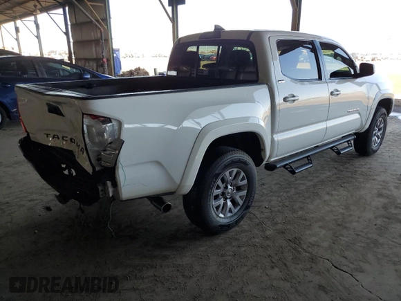 2017 Toyota Tacoma SR5 z VIN 3TMAZ5CN4HM047927, wystawiony jako Copart lot #54748255 z przebiegiem 87 906 mil mil oraz Szkoda całkowita • Salvage title. Historia ofert i sprzedaży dostępna na DreamBid. Obrazek 3.
