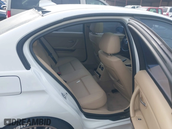 2007 BMW 3 Series 328i with VIN WBAVA37517NL12716, listed as a IAAI auction lot 42480313 with 144,785 mi miles and . Bid and sale history available at DreamBid. Image 8.