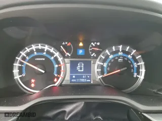 2018 Toyota 4Runner SR5 with VIN JTEZU5JR2J5168518, listed as a Copart auction lot 43382585 with 117,859 mi miles and Salvage Title. Bid and sale history available at carsss.com. Image 9.