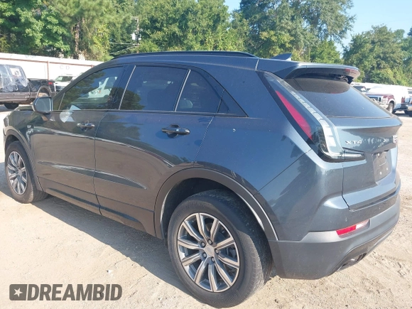 2020 Cadillac XT4 FWD Sport with VIN 1GYFZER40LF048628, listed as a IAAI auction lot 39985771 with 61,030 mi miles. Bid and sale history available at carsss.com. Image 3.