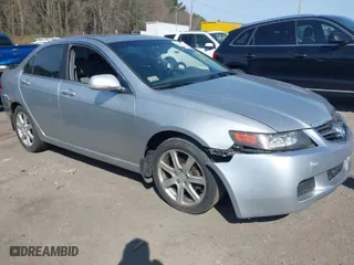2004 Acura TSX w/Navigation with VIN JH4CL96904C039320, listed as a IAAI auction lot 42083615 with 195,844 mi miles. Bid and sale history available at carsss.com. Image 1.