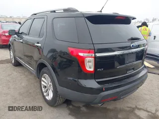2012 Ford Explorer XLT with VIN 1FMHK7D87CGA17407, listed as a IAAI auction lot 42485101 with 115,712 mi miles and . Bid and sale history available at DreamBid. Image 3.