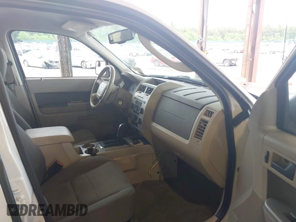 2009 Ford Escape Hybrid with VIN 1FMCU59399KC34999, listed as a IAAI auction lot 42515815 with 201,130 mi miles and . Bid and sale history available at DreamBid. Image 5.