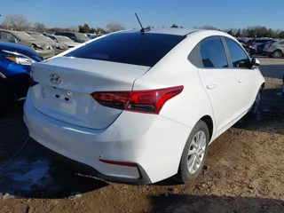 2020 Hyundai Accent SE with VIN 3KPC24A62LE125577, listed as a IAAI auction lot 41395727 with 71,288 mi miles and . Bid and sale history available at DreamBid. Image 4.