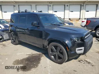 2022 Land Rover Defender with VIN SALEWERU0N2087281, listed as a Copart auction lot 67636814 with 25,546 mi miles and Salvage title. Bid and sale history available at DreamBid. Image 4.