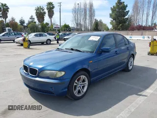 2003 BMW 3 Series 325i with VIN WBAAZ33493PH33881, listed as a IAAI auction lot 41866926 with 183,951 mi miles. Bid and sale history available at carsss.com. Image 6.