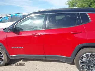 2024 Jeep Compass Limited z VIN 3C4NJDCN8RT595360, wystawiony jako IAAI lot #42323056 z przebiegiem 46 933 mil mil oraz . Historia ofert i sprzedaży dostępna na DreamBid. Obrazek 14.
