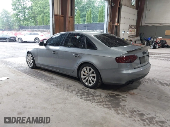 2011 Audi A4 Premium Plus с VIN WAUFFAFLXBA102688, выставлен на аукционе IAAI как лот 42434639 с пробегом 113 495 миль миль и . История ставок и продаж доступна на DreamBid. Изображение 3.