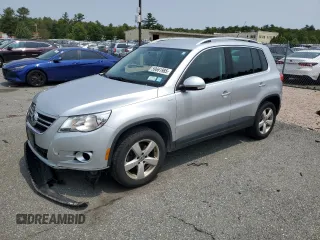 2010 Volkswagen Tiguan Wolfsburg Edition с VIN WVGBV7AX6AW536511, выставлен на аукционе Copart как лот 59661985 с пробегом 83 103 миль миль и Списание • Salvage title. История ставок и продаж доступна на DreamBid. Изображение 1.