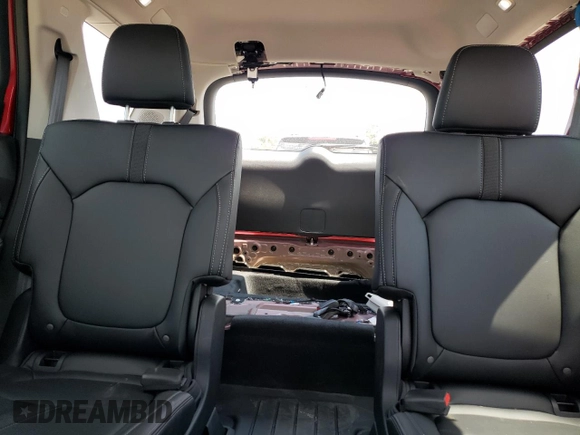 2024 Honda Pilot Touring with VIN 5FNYG1H72RB042609, listed as a Copart auction lot 60156024 with 1,923 mi miles and Salvage Title. Bid and sale history available at carsss.com. Image 10.