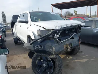 2013 Toyota Tundra Limited z VIN 5TFHY5F17DX301113, wystawiony jako IAAI lot #41669991 z przebiegiem 134 651 mil mil oraz . Historia ofert i sprzedaży dostępna na DreamBid. Obrazek 1.