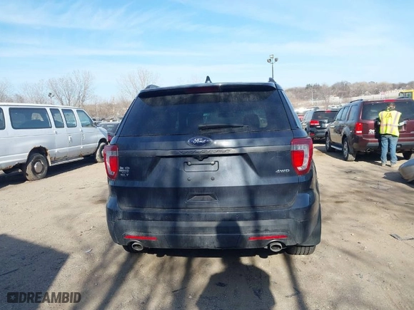 2017 Ford Explorer XLT with VIN 1FM5K8D85HGB46116, listed as a IAAI auction lot 41896489 with 127,615 mi miles. Bid and sale history available at carsss.com. Image 15.