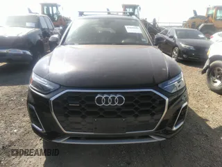 2024 Audi Q5 S line Premium Plus with VIN WA1EAAFY8R2086532, listed as a IAAI auction lot 41845939 with 18,852 mi miles. Bid and sale history available at carsss.com. Image 12.
