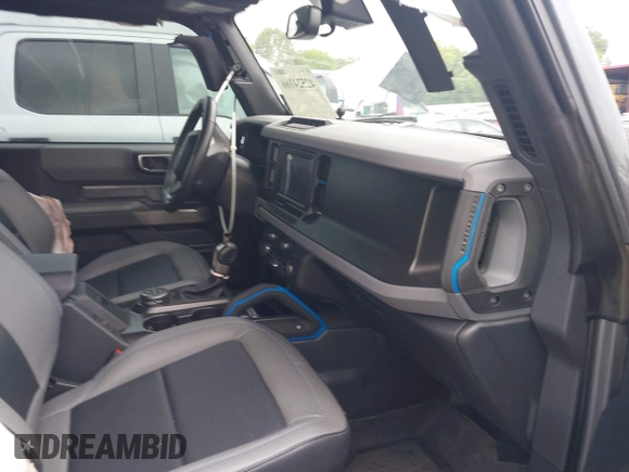 2023 Ford Bronco with VIN 1FMDE5CH8PLB04693, listed as a IAAI auction lot 42524166 with 40,582 mi miles and . Bid and sale history available at DreamBid. Image 5.