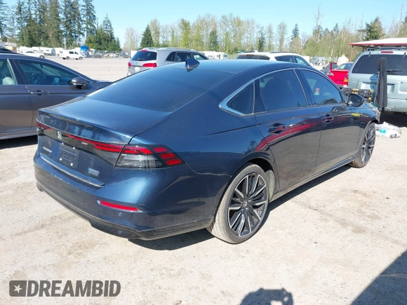 2023 Honda Accord Touring with VIN 1HGCY2F8XPA032989, listed as a IAAI auction lot 42024388 with 17,585 mi miles and . Bid and sale history available at DreamBid. Image 4.