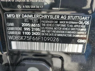 2006 Mercedes-Benz SL 500 z VIN WDBSK75F66F109026, wystawiony jako Copart lot #59808265 z przebiegiem Nie podano mil oraz Czysty tytuł • Clean title. Historia ofert i sprzedaży dostępna na DreamBid. Obrazek 13.