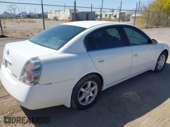 2005 Nissan Altima 2.5 S with VIN 1N4AL11D15C144011, listed as a IAAI auction lot 41965276 with 217,547 mi miles. Bid and sale history available at carsss.com. Image 4.