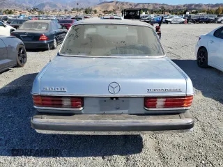 1983 Mercedes-Benz 300 with VIN WDBAB33AXDB020060, listed as a Copart auction lot 80495384 with 151,330 mi miles and Clean Title. Bid and sale history available at carsss.com. Image 6.