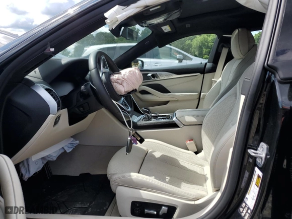 2024 BMW 8 Series 840i with VIN WBAGV4C0XRCS05059, listed as a Copart auction lot 68124154 with 0 mi miles and Salvage Title. Bid and sale history available at carsss.com. Image 7.