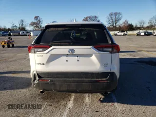 2022 Toyota RAV4 XLE with VIN 2T3P1RFV8NW299890, listed as a Copart auction lot 81045724 with 51,506 mi miles and Salvage title. Bid and sale history available at DreamBid. Image 6.