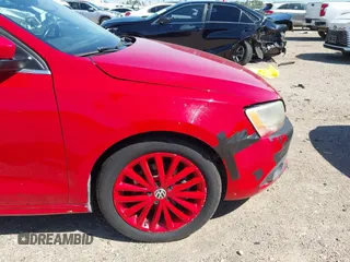 2011 Volkswagen Jetta SEL with VIN 3VWLX7AJ2BM377936, listed as a IAAI auction lot 41758563 with 171,633 mi miles and . Bid and sale history available at DreamBid. Image 18.