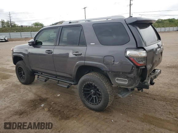 2018 Toyota 4Runner SR5 z VIN JTEBU5JR0J5542125, wystawiony jako Copart lot #57633255 z przebiegiem 45 474 mil mil oraz Szkoda całkowita • Salvage title. Historia ofert i sprzedaży dostępna na DreamBid. Obrazek 2.