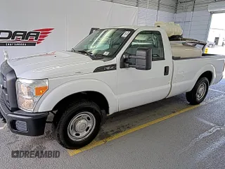 2014 Ford F-350 XL z VIN 1FTBF3A65EEB30118, wystawiony jako IAAI lot #42731343 z przebiegiem 114 298 mil mil oraz . Historia ofert i sprzedaży dostępna na DreamBid. Obrazek 25.