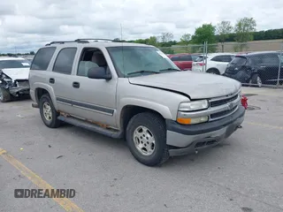 2005 Chevrolet Tahoe LS z VIN 1GNEK13T65J175180, wystawiony jako IAAI lot #42534968 z przebiegiem Nie podano mil oraz . Historia ofert i sprzedaży dostępna na DreamBid. Obrazek 1.