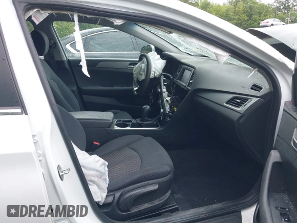 2018 Hyundai Sonata SE z VIN 5NPE24AF7JH644044, wystawiony jako IAAI lot #42274958 z przebiegiem Nie podano mil oraz . Historia ofert i sprzedaży dostępna na DreamBid. Obrazek 5.
