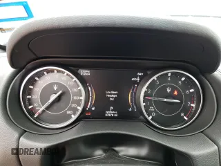 2021 Maserati Levante S with VIN ZN661YUA1MX363105, listed as a Copart auction lot 39611944 with 37,879 mi miles. Bid and sale history available at carsss.com. Image 9.