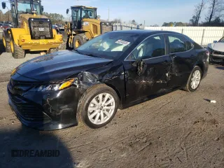 2019 Toyota Camry LE with VIN 4T1B11HK7KU845243, listed as a Copart auction lot 43240035 with 113,848 mi miles and Salvage Title. Bid and sale history available at carsss.com. Image 1.