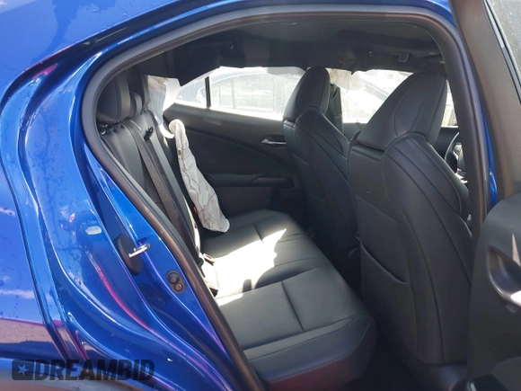 2021 Lexus UX with VIN JTHR9JBH1M2050209, listed as a IAAI auction lot 41874736 with 31,536 mi miles. Bid and sale history available at carsss.com. Image 8.