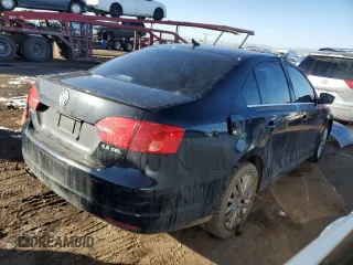 2013 Volkswagen Jetta SEL с VIN 3VWLX7AJ8DM407833, выставлен на аукционе Copart как лот 42220985 с пробегом 119 346 миль миль и Списание • Salvage title. История ставок и продаж доступна на DreamBid. Изображение 3.