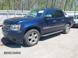 2011 Chevrolet Avalanche LTZ with VIN 3GNTKGE38BG194446, listed as a IAAI auction lot 42225609 with 135,183 mi miles and . Bid and sale history available at DreamBid. Image 17.